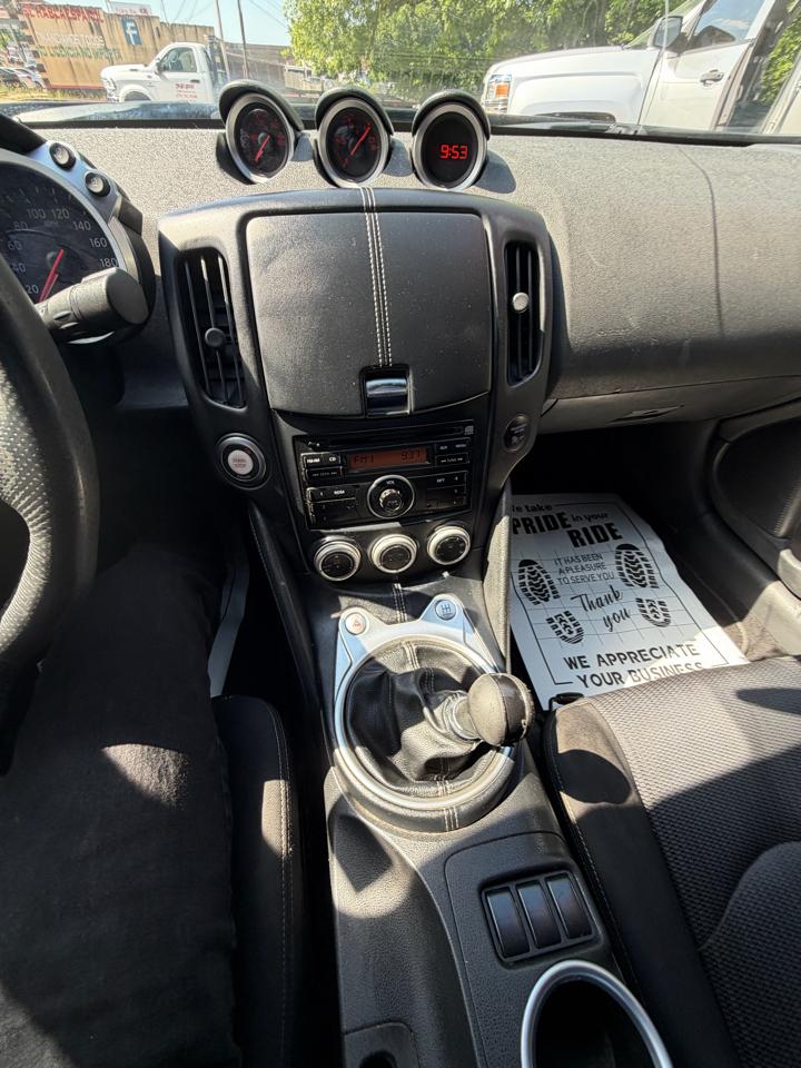 Nissan 370Z Coupe 2009