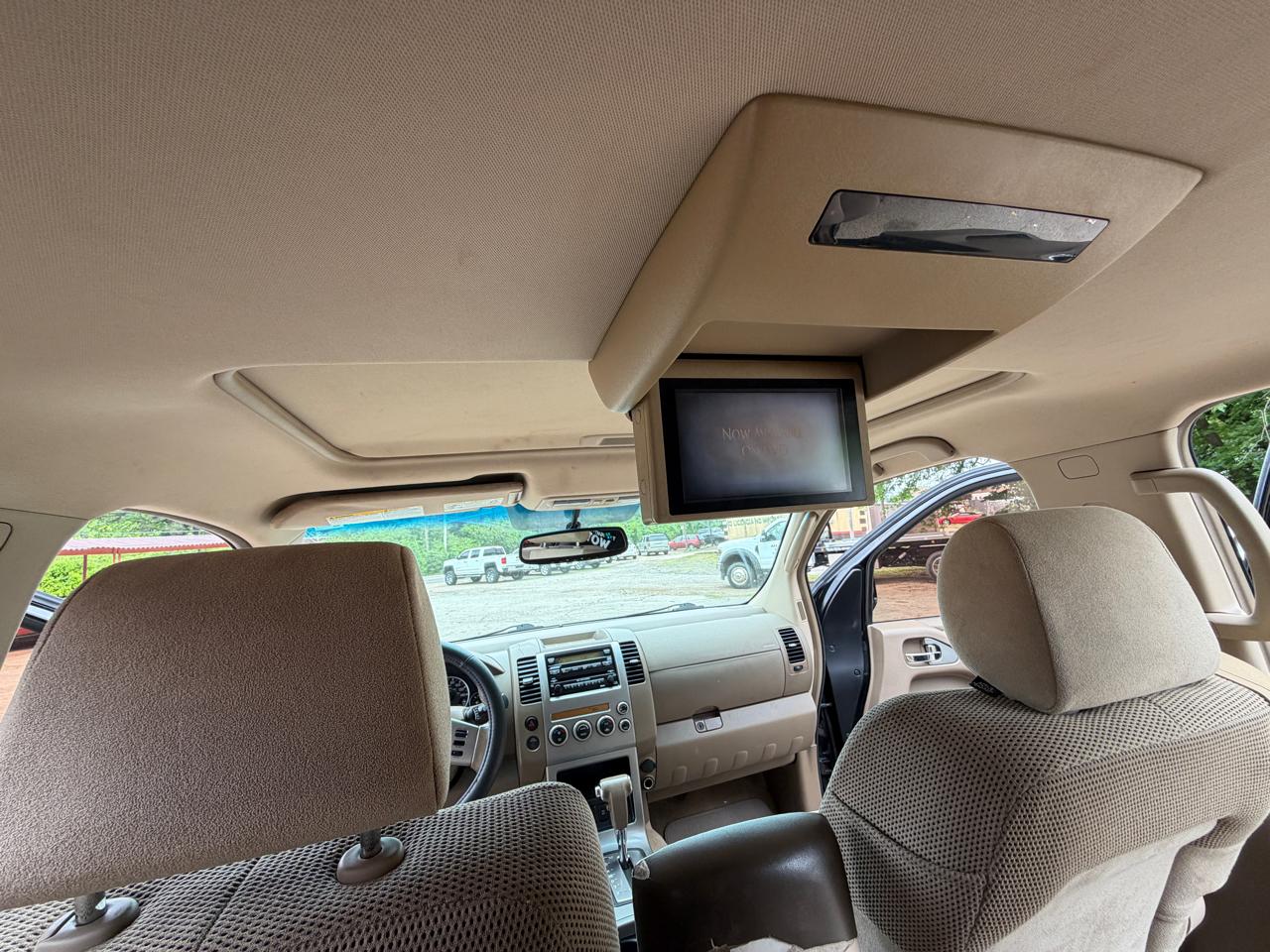 Nissan Pathfinder LE 2WD 2006