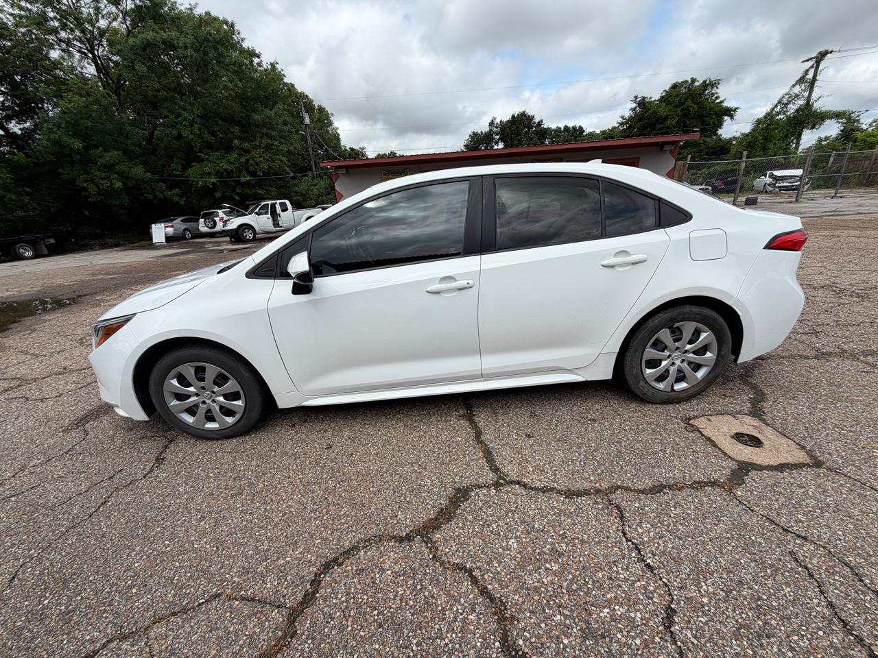 Toyota Corolla LE 2021