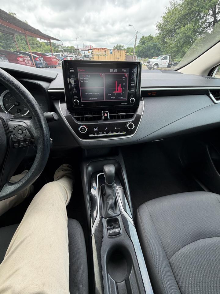 Toyota Corolla LE 2021