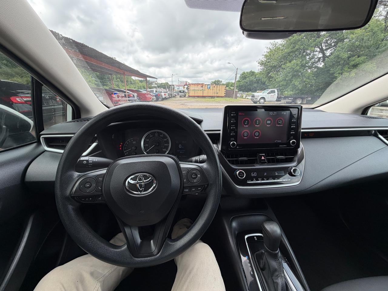 Toyota Corolla LE 2021