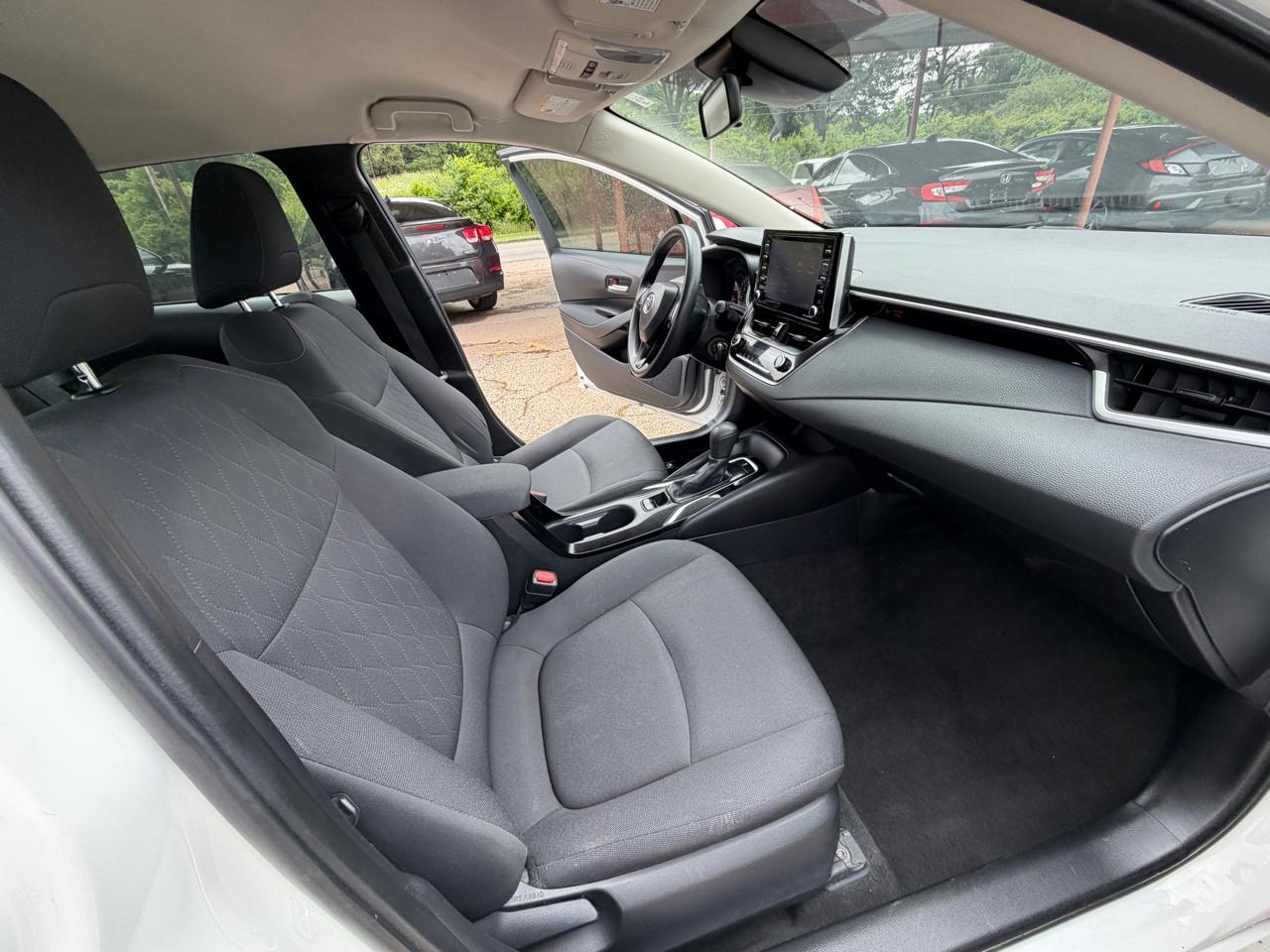 Toyota Corolla LE 2021