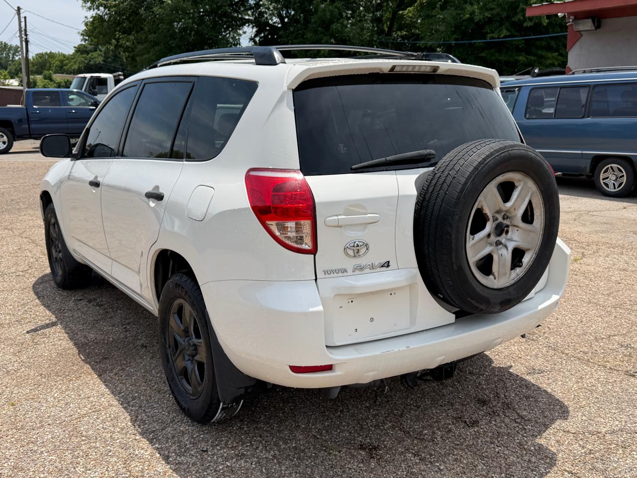 Toyota RAV4 Base V6 2WD 2007