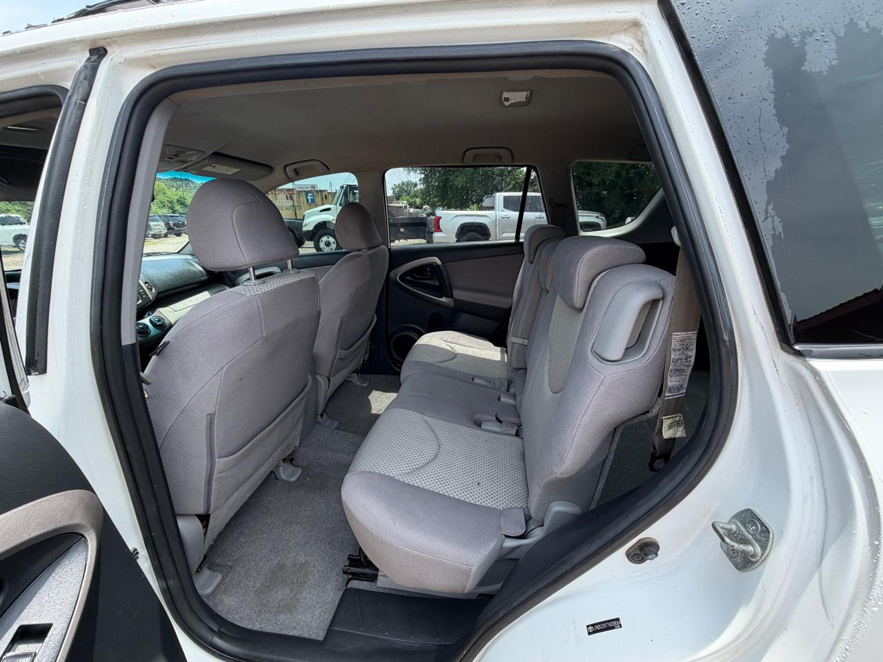 Toyota RAV4 Base V6 2WD 2007
