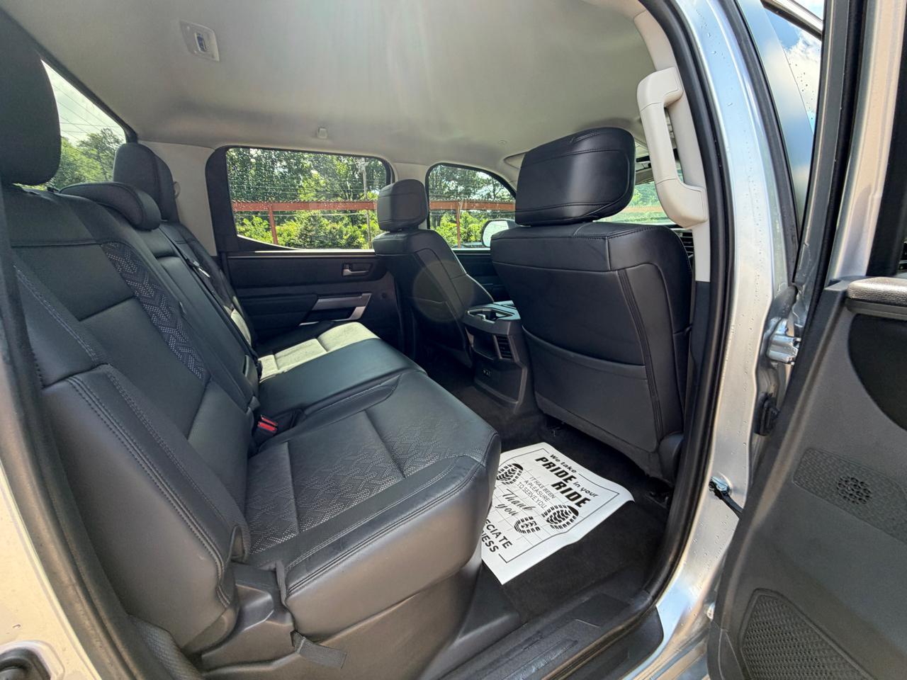 Toyota Tundra SR5 CrewMax 4WD 2024