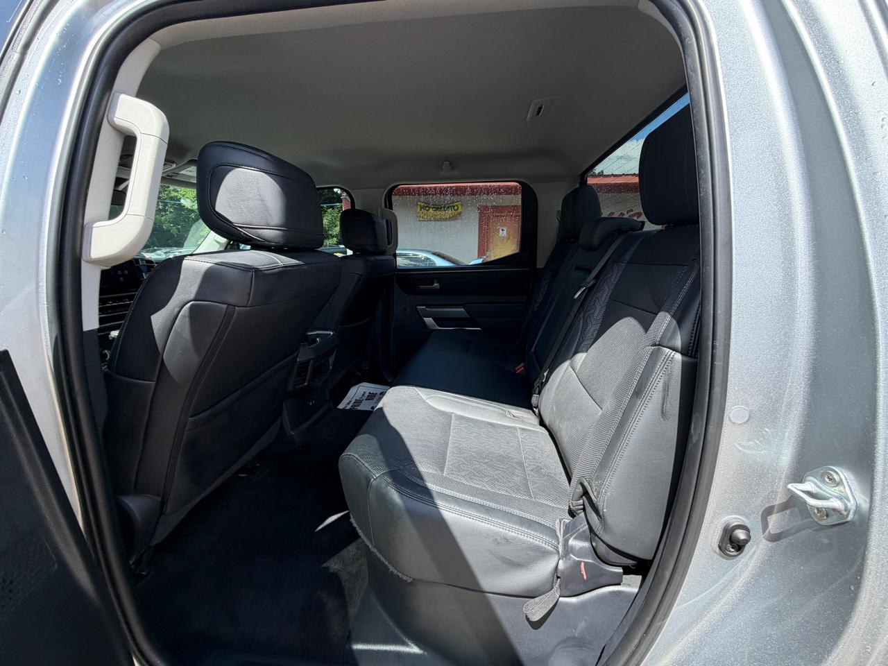 Toyota Tundra SR5 CrewMax 4WD 2024