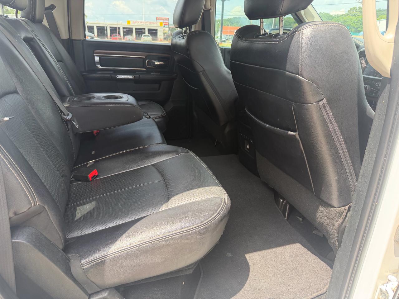 RAM 1500 Laramie Crew Cab SWB 4WD 2017