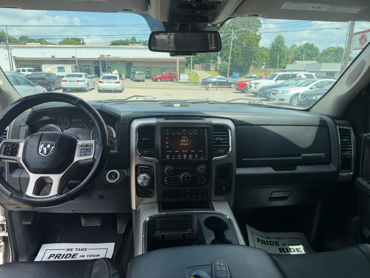 RAM 1500 Laramie Crew Cab SWB 4WD 2017