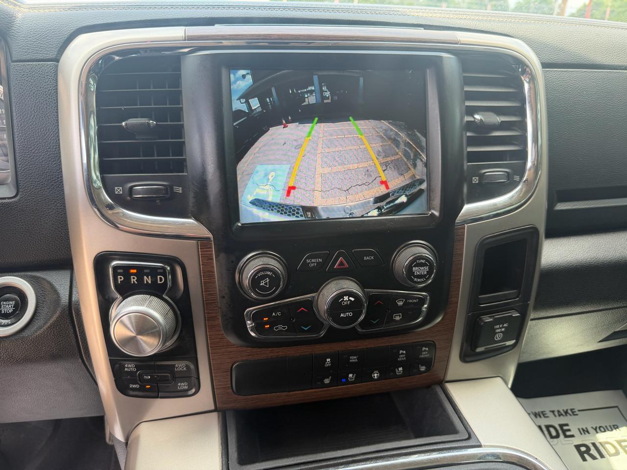 RAM 1500 Laramie Crew Cab SWB 4WD 2017