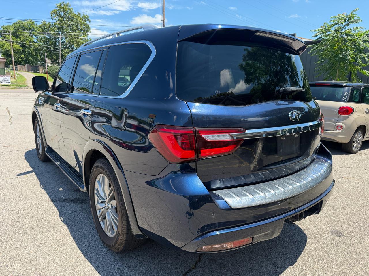 Infiniti QX80 LUXE 2020