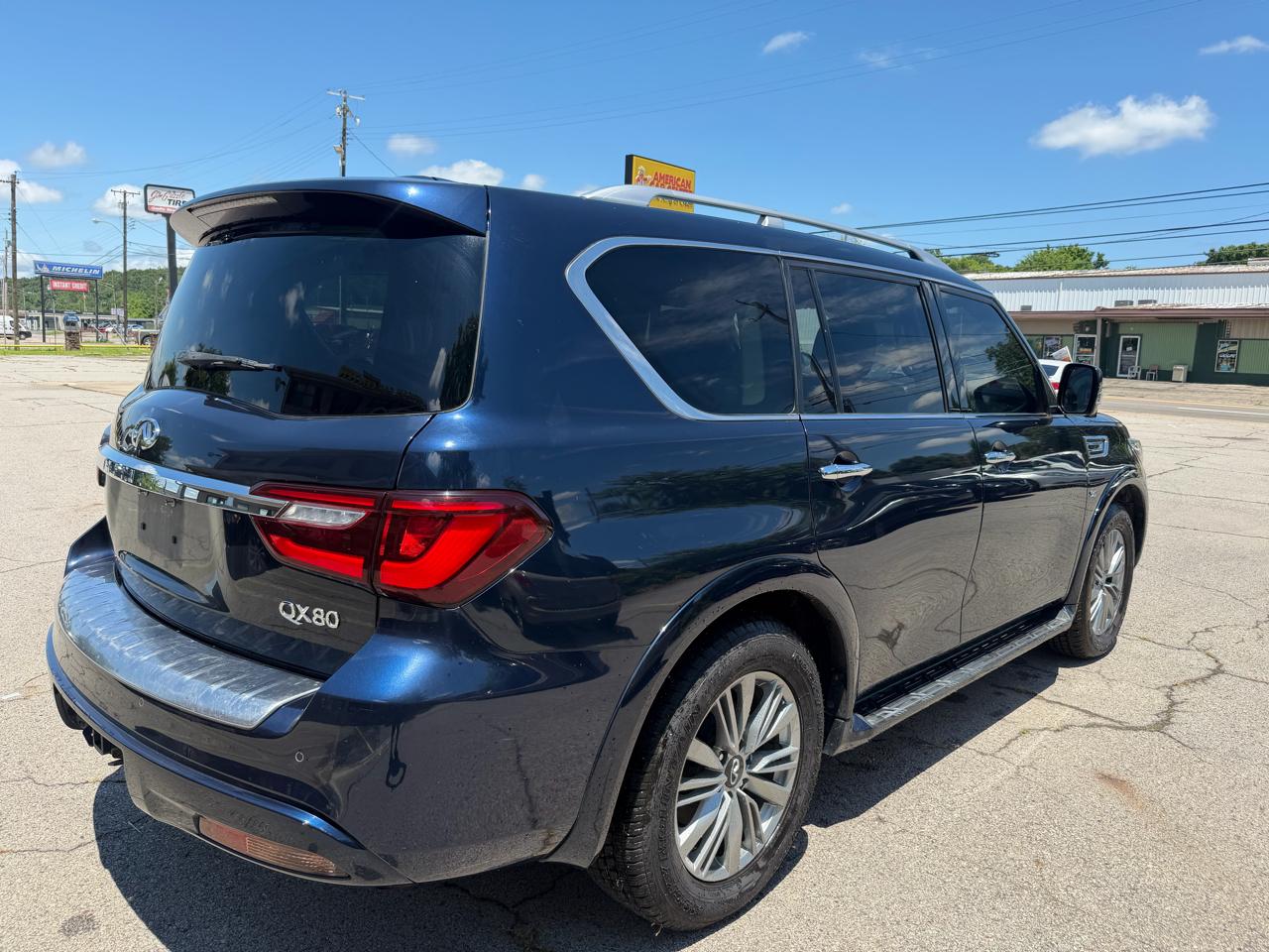 Infiniti QX80 LUXE 2020