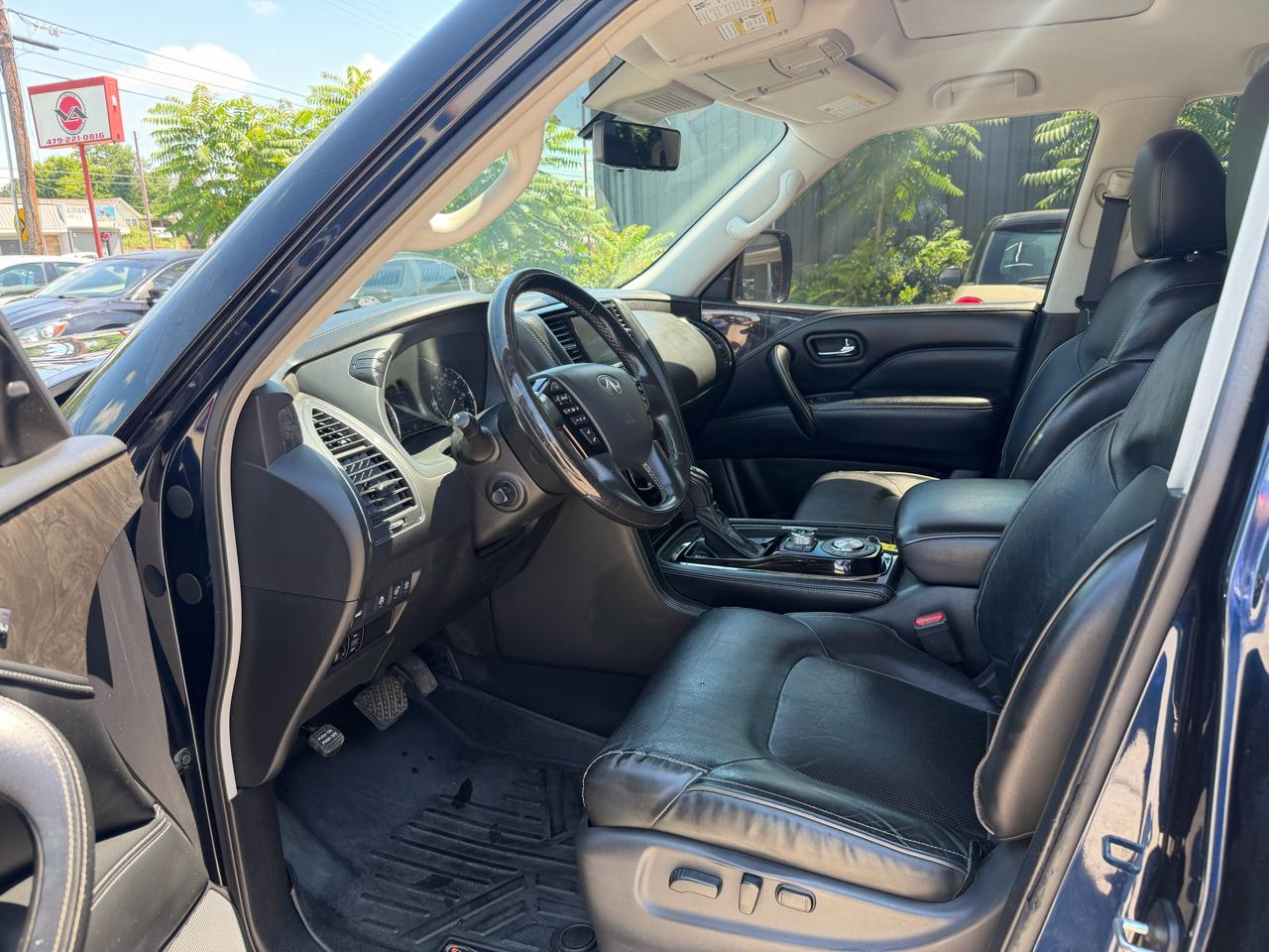 Infiniti QX80 LUXE 2020