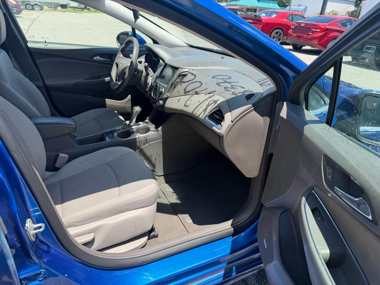 Chevrolet Cruze LT Auto Hatchback 2017
