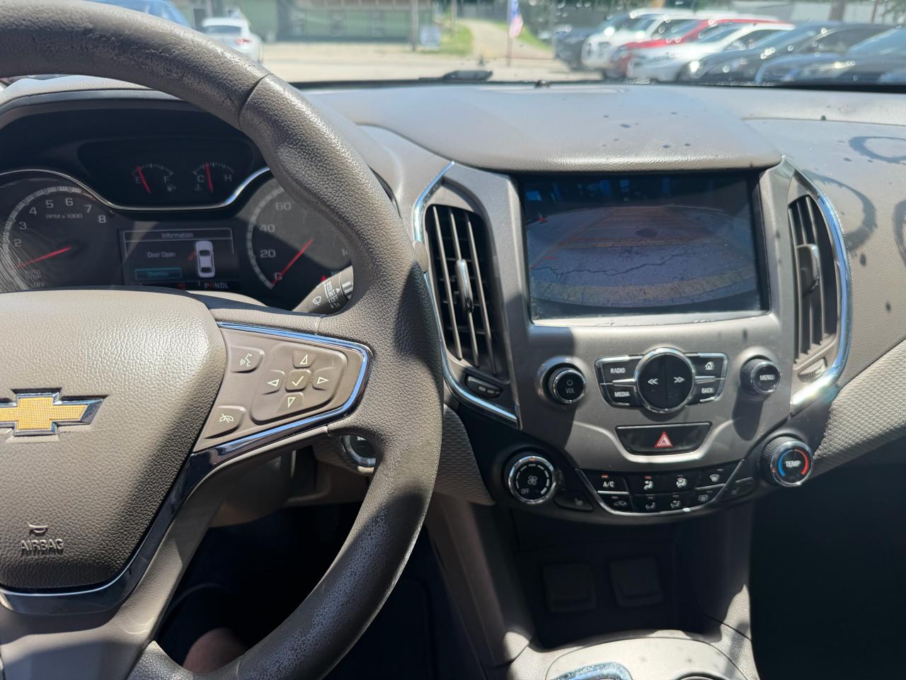 Chevrolet Cruze LT Auto Hatchback 2017