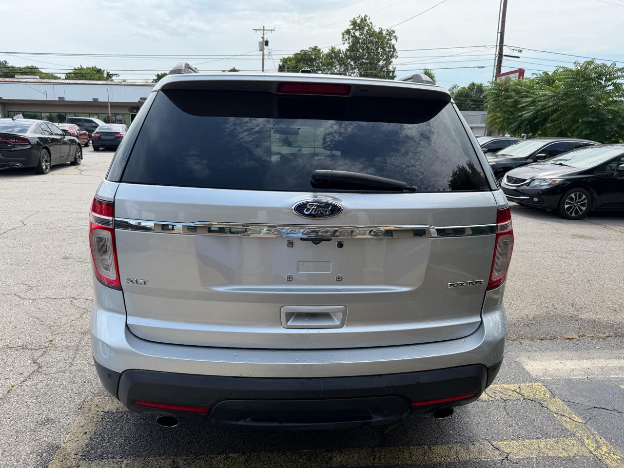 Ford Explorer XLT FWD 2014