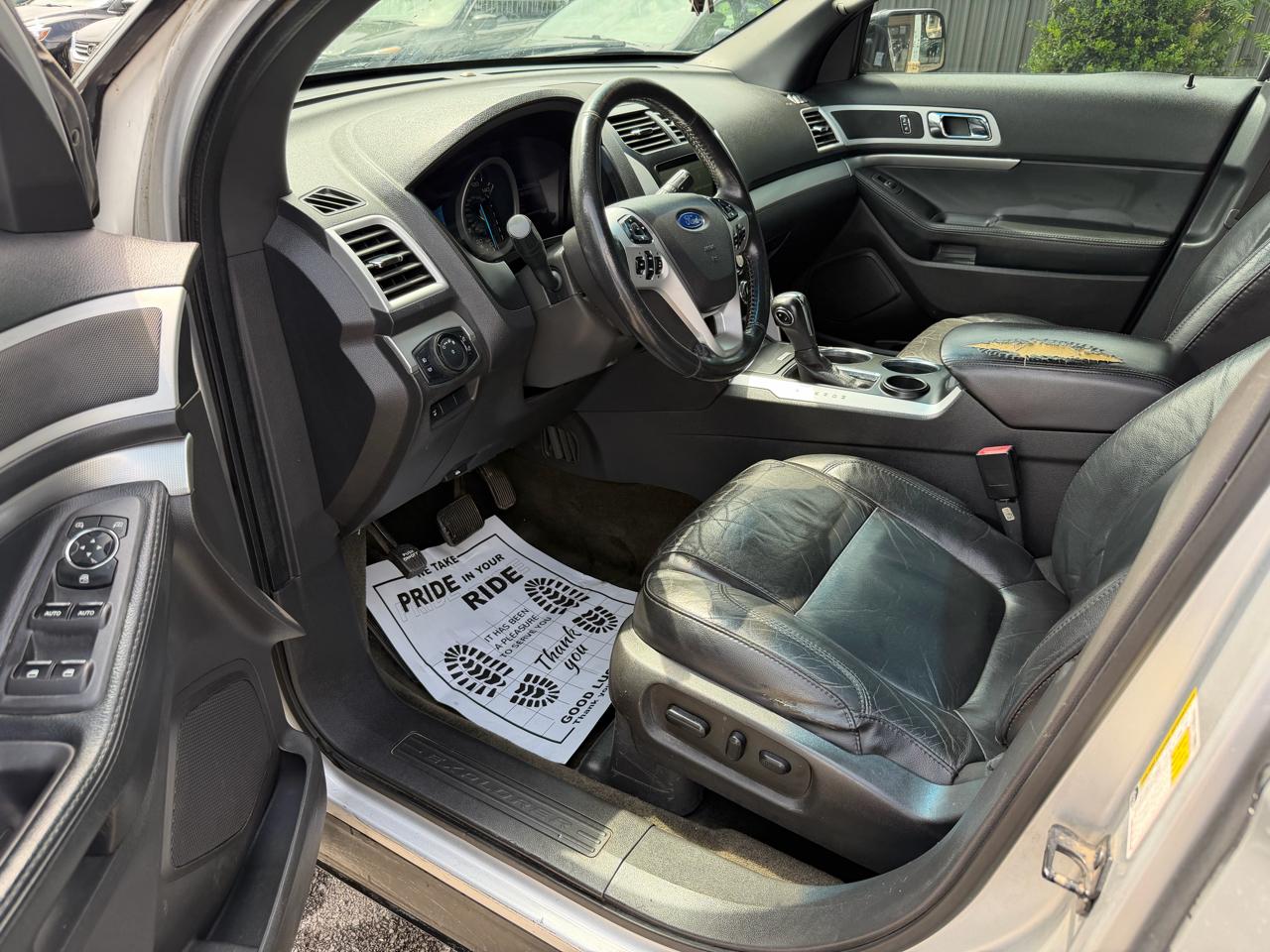 Ford Explorer XLT FWD 2014