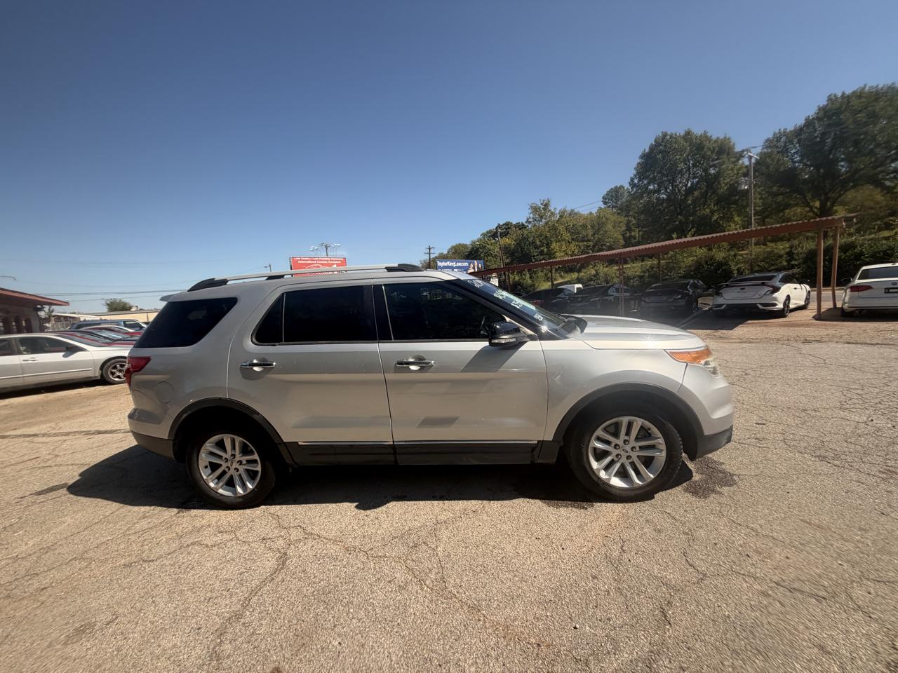 Ford Explorer XLT FWD 2014