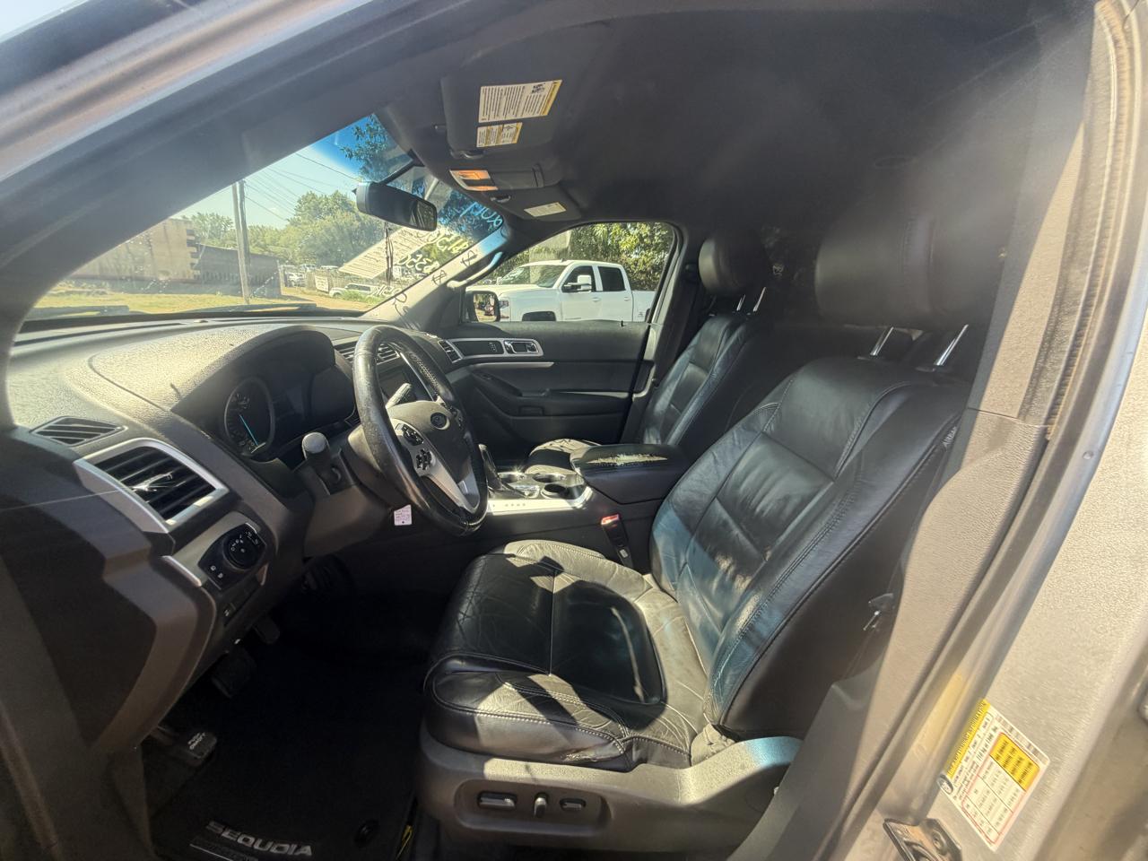 Ford Explorer XLT FWD 2014