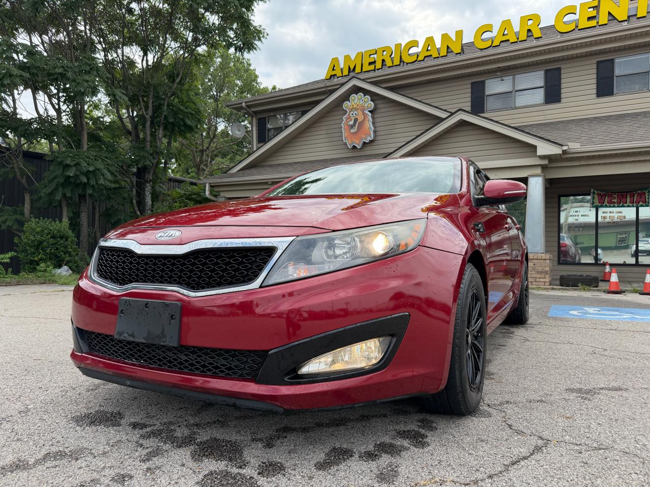 Kia Optima LX MT 2012