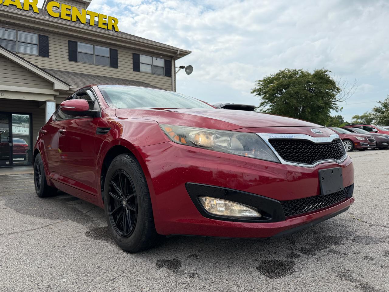 Kia Optima LX MT 2012