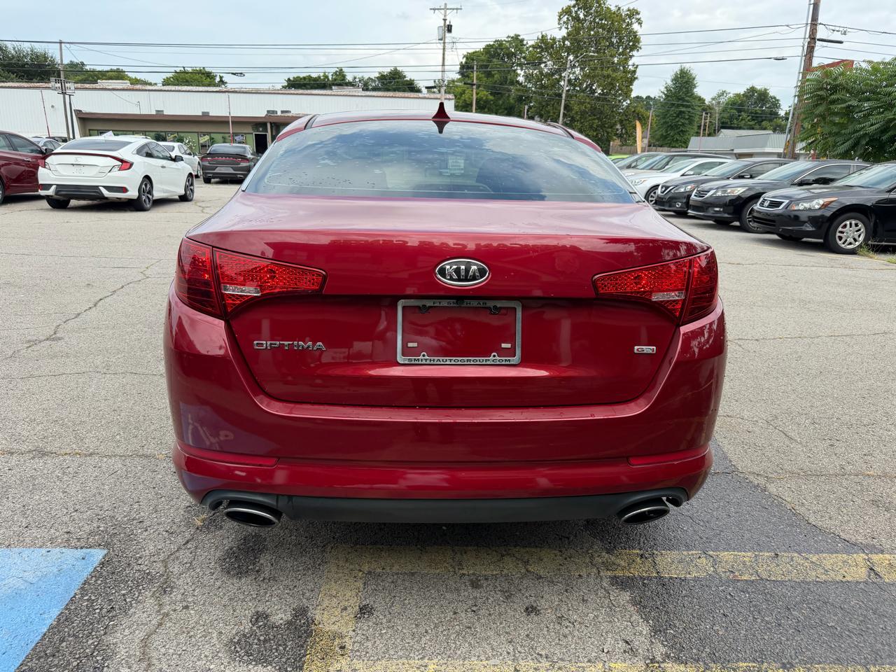 Kia Optima LX MT 2012