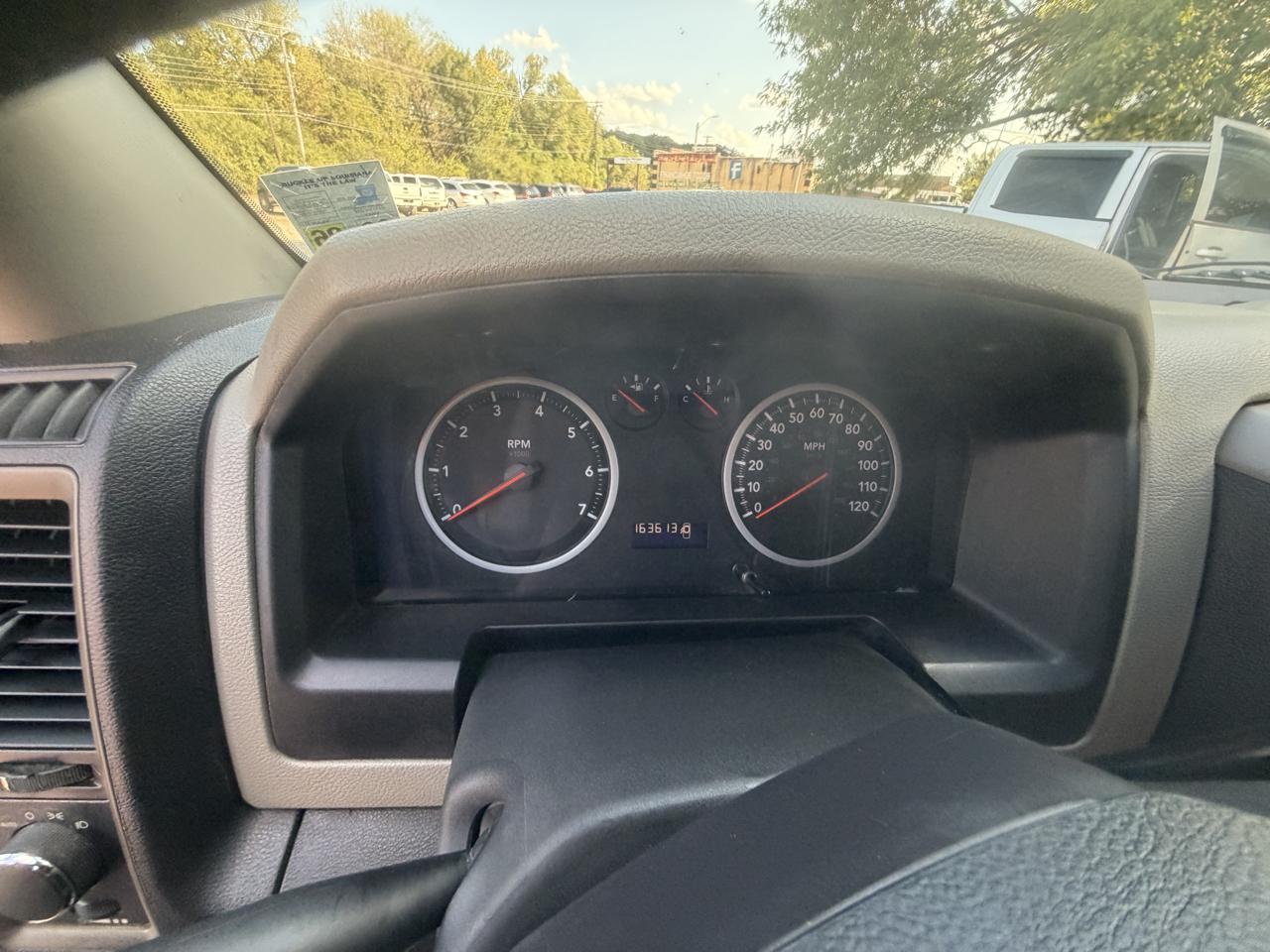 RAM 1500 ST Quad Cab 2WD 2012