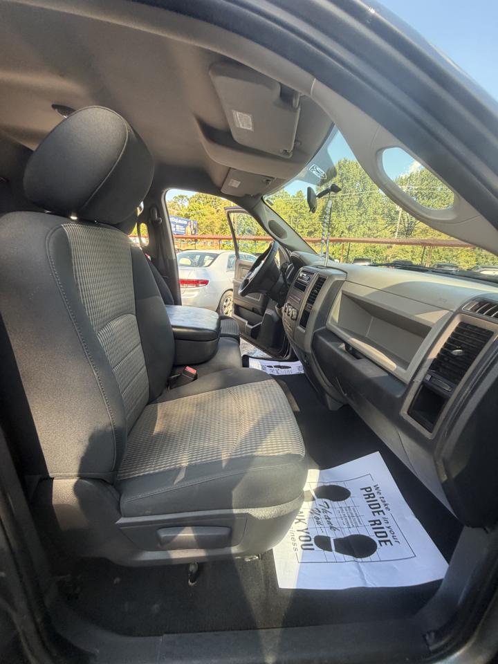 RAM 1500 ST Quad Cab 2WD 2012