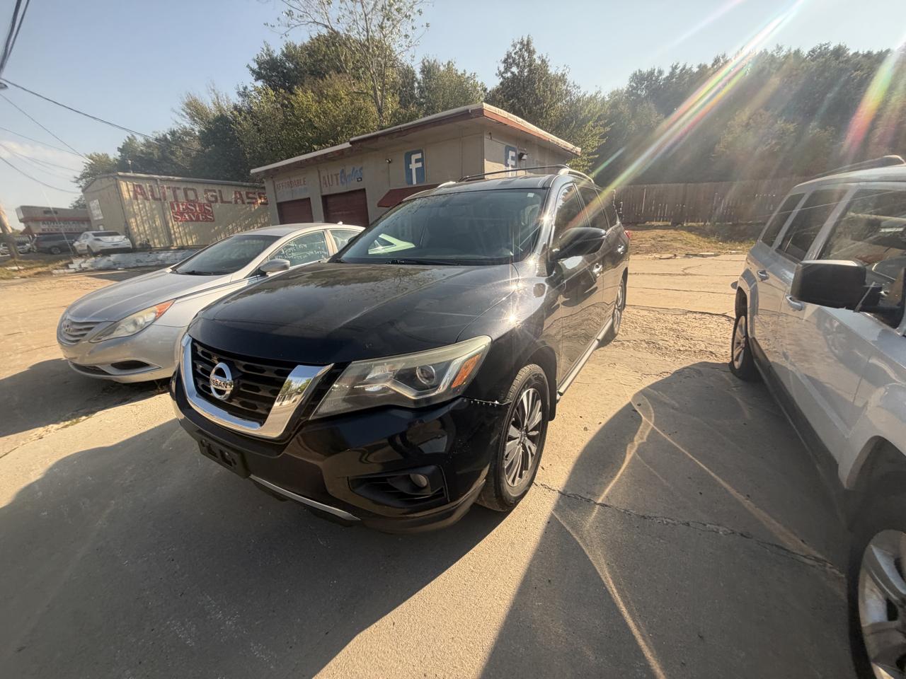 2017 Nissan Pathfinder Platinum 4WD