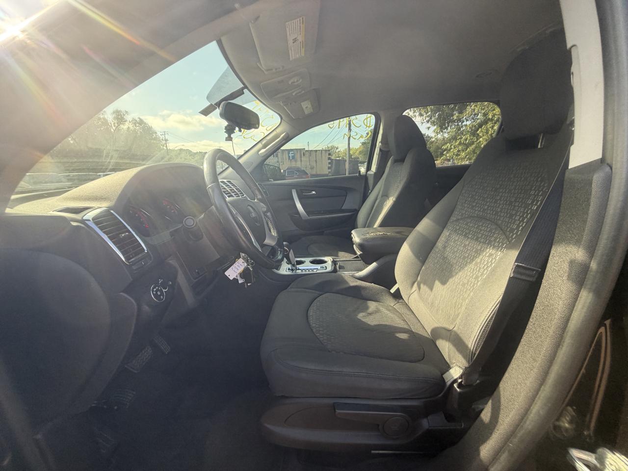 GMC Acadia SLE-1 FWD 2012