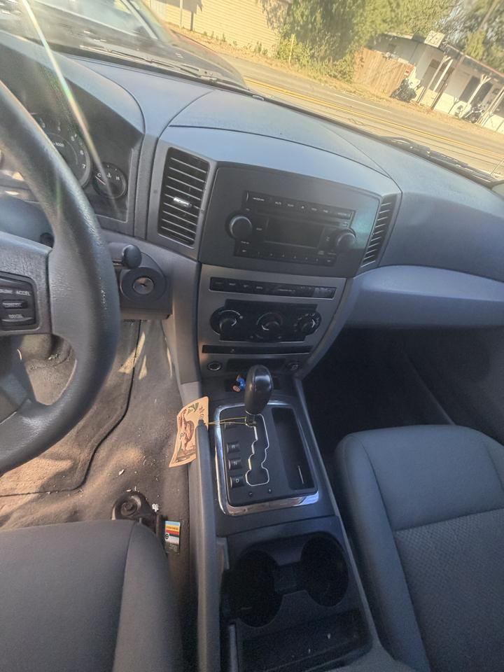 Jeep Grand Cherokee Laredo 4WD 2005