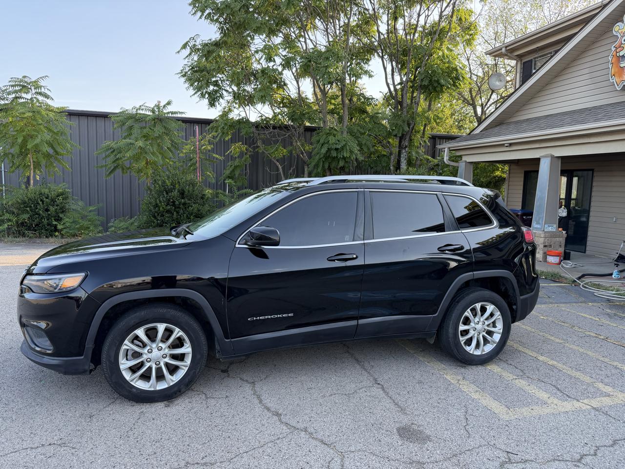 Jeep Cherokee Latitude FWD 2019