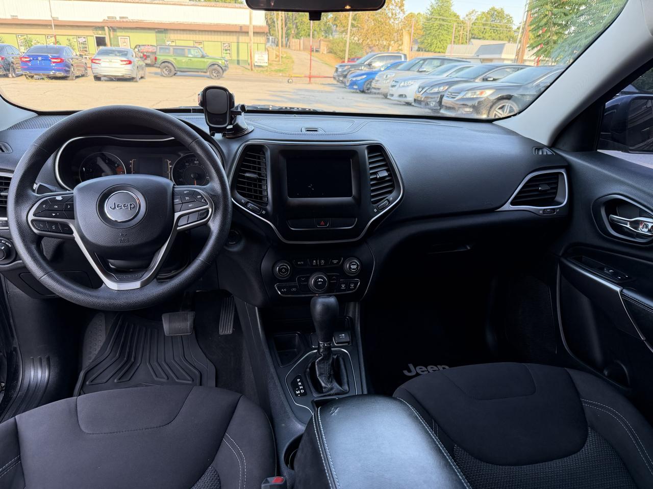 Jeep Cherokee Latitude FWD 2019