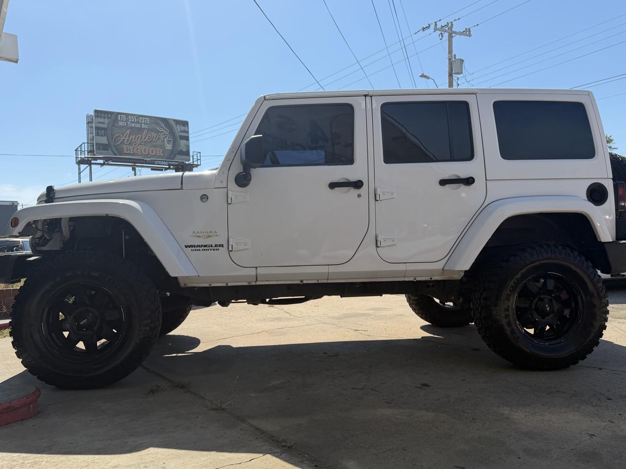 Jeep Wrangler Unlimited Sahara 4WD 2014