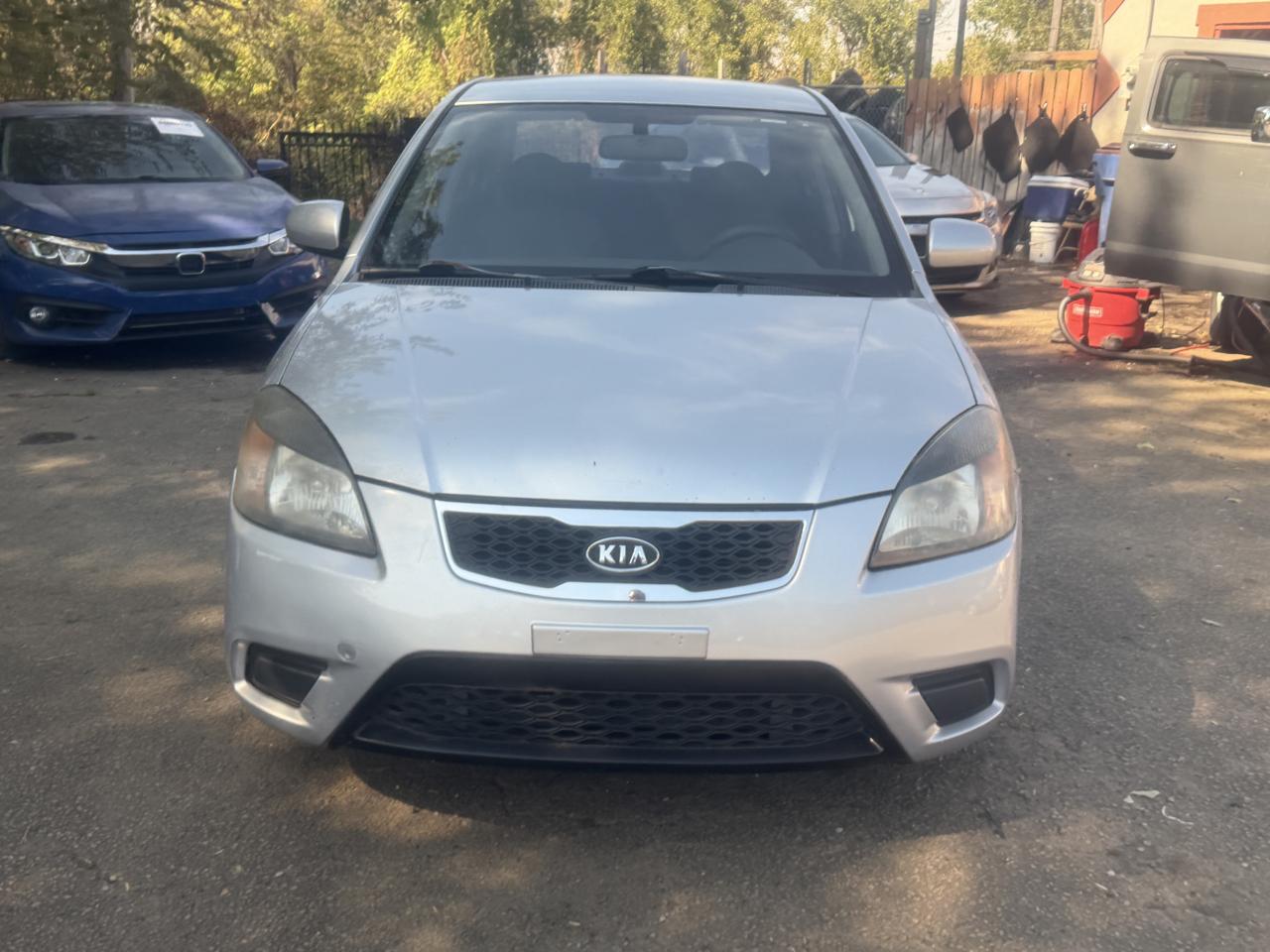 Kia Rio Base 2010