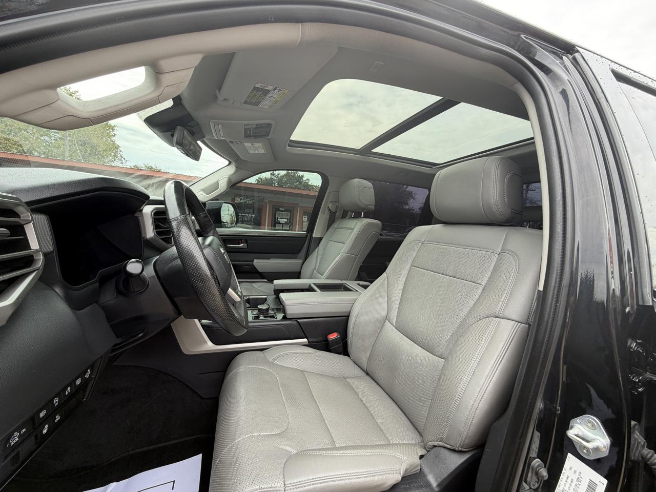 Toyota Tundra Limited CrewMax 4WD 2024