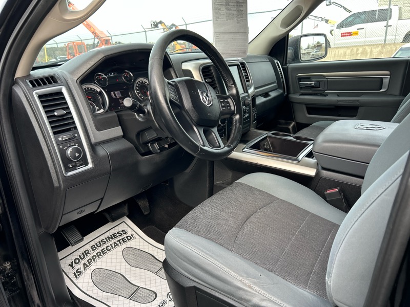 RAM 1500 SLT Crew Cab SWB 4WD 2013