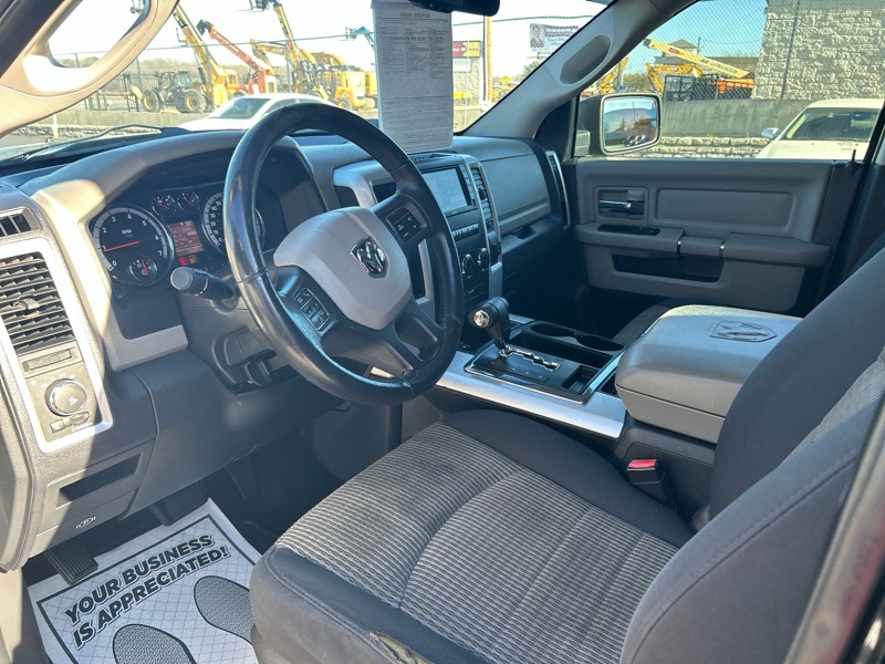 RAM 1500 SLT Crew Cab 2WD 2012