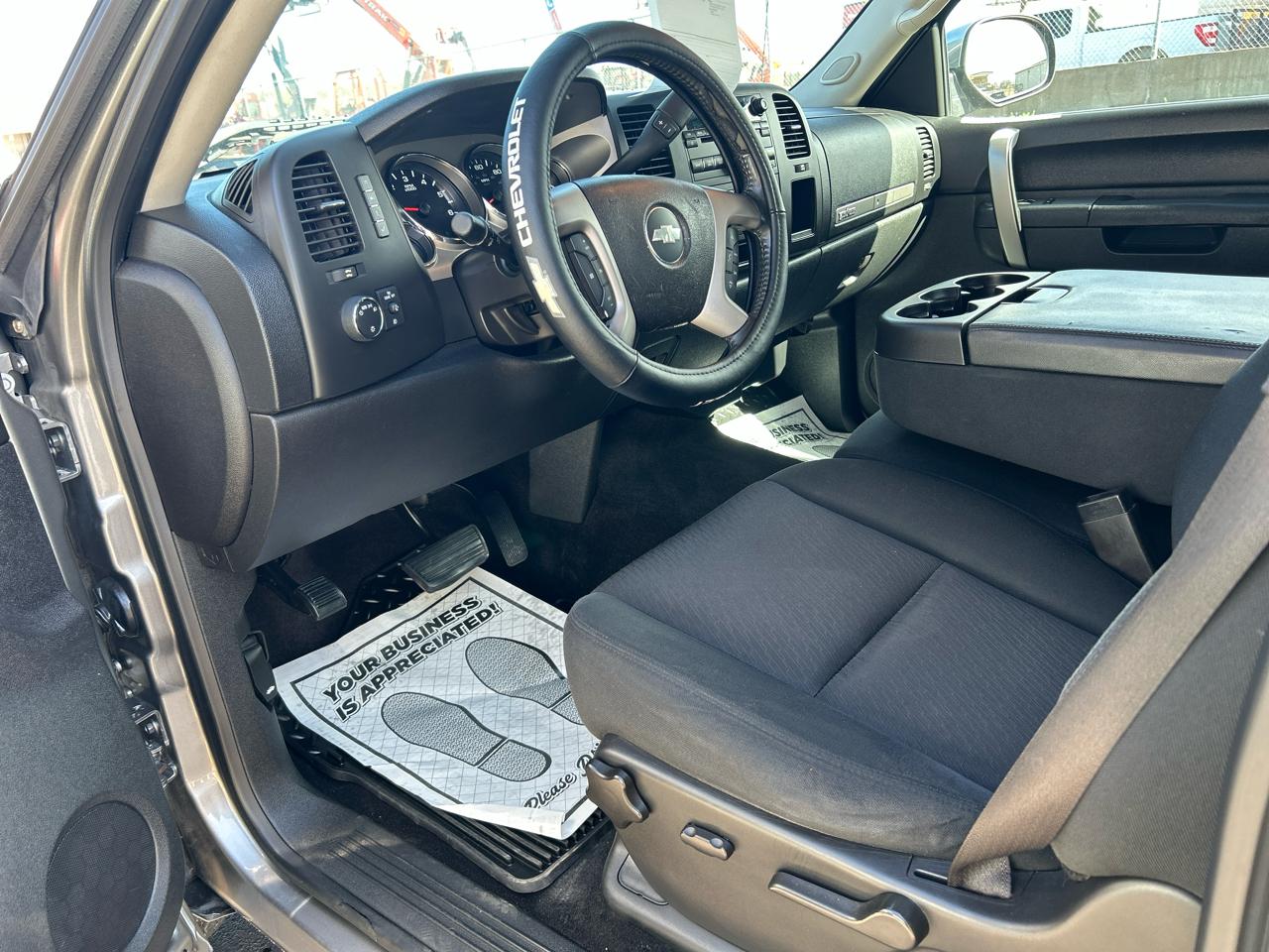 Chevrolet Silverado 1500 LT Crew Cab 2WD 2013