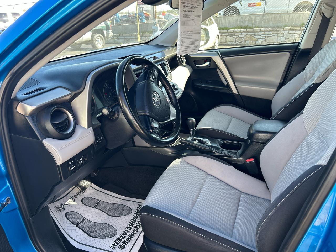 Toyota RAV4 XLE AWD 2018