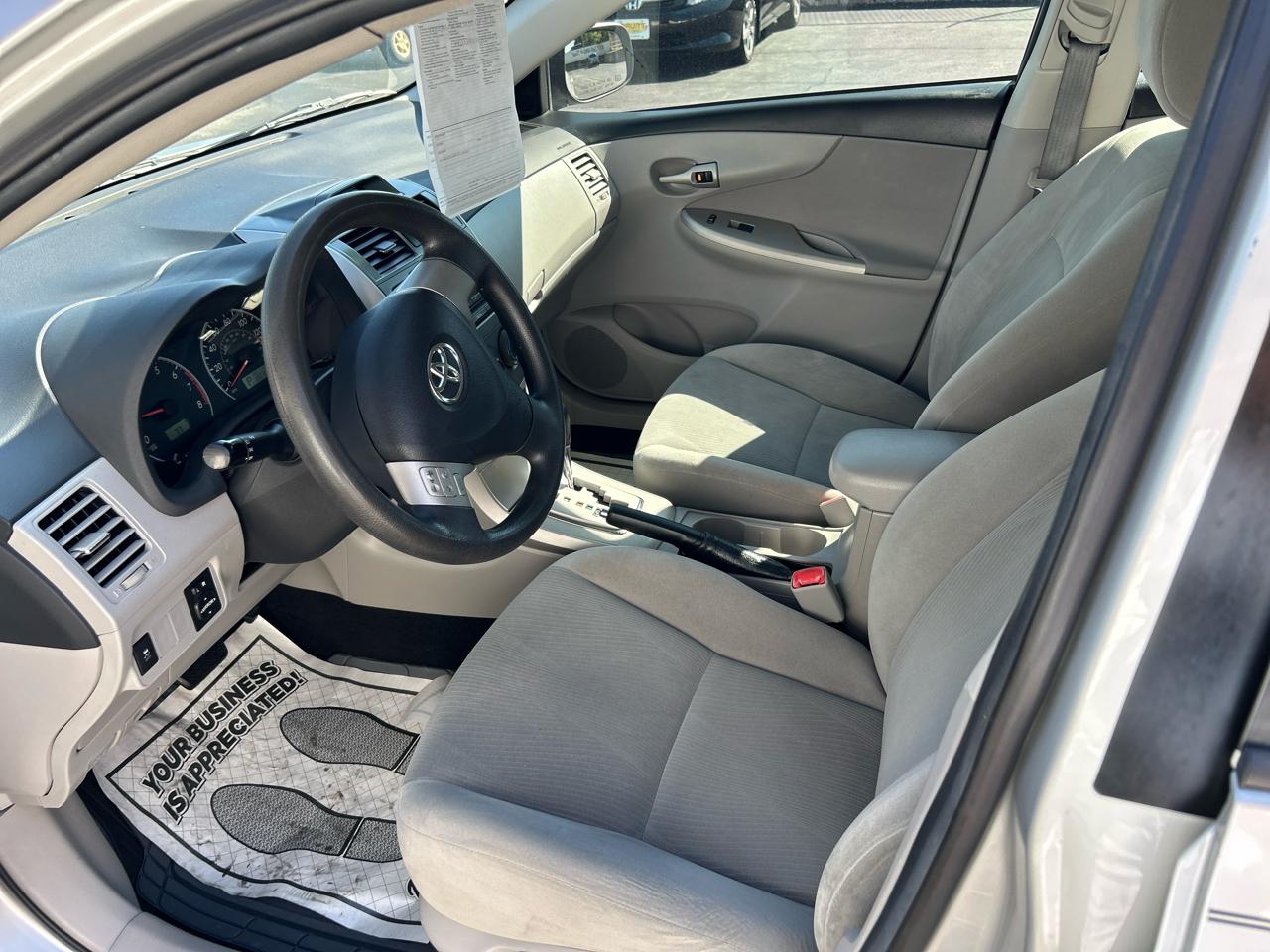 Toyota Corolla LE 2012