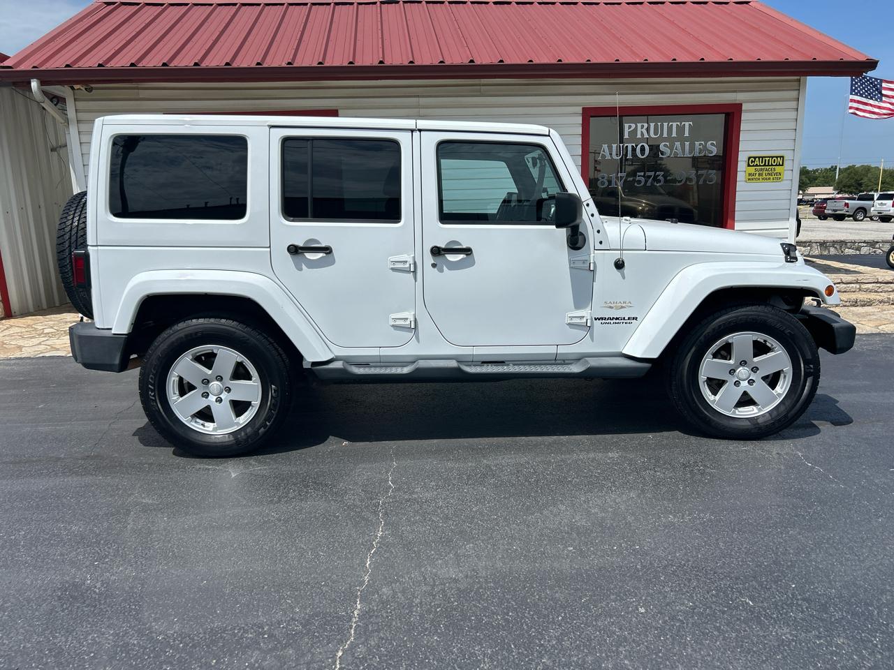 Jeep Wrangler Unlimited Sahara 4WD 2012