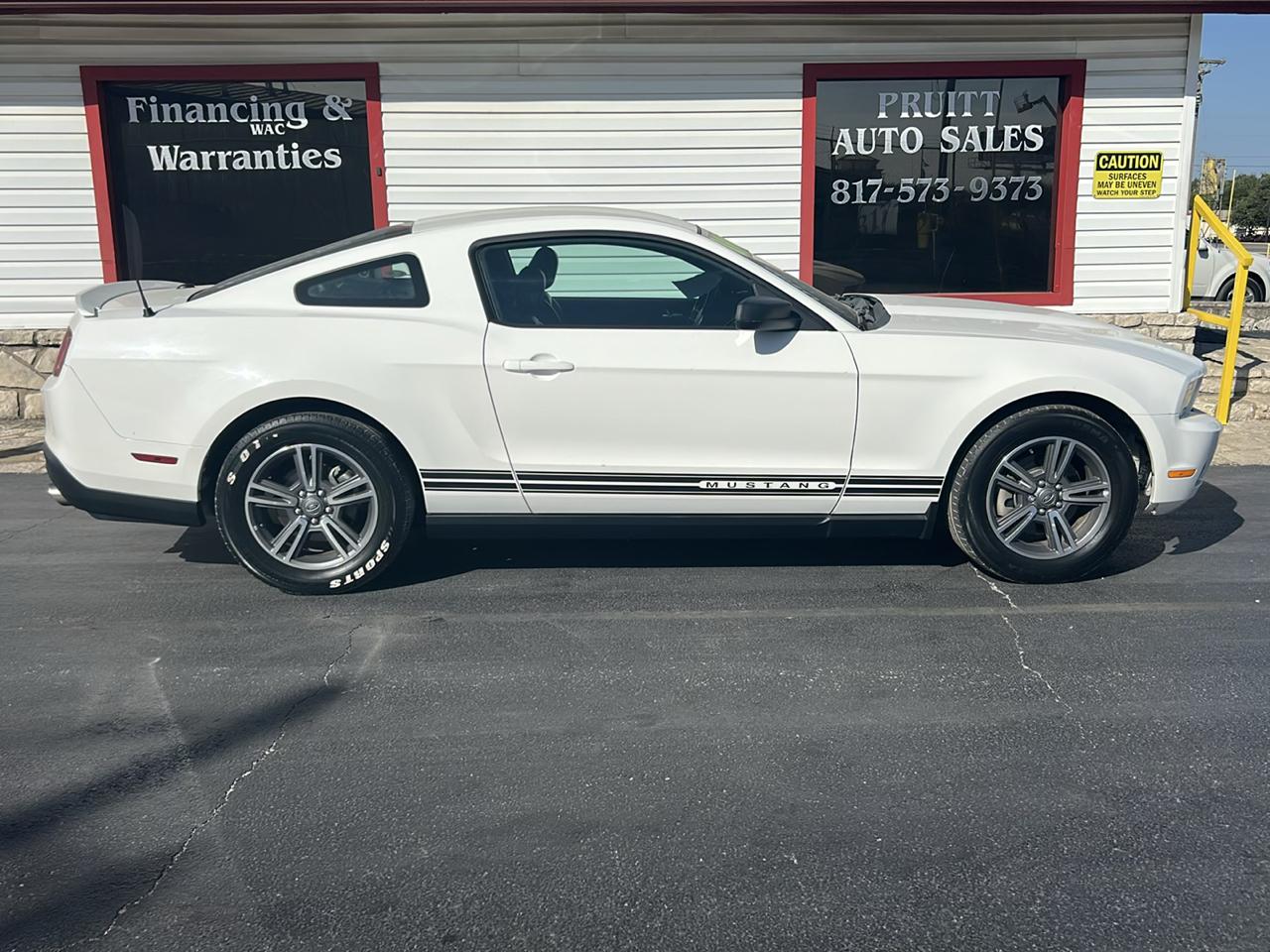 2012 Ford Mustang V6 Coupe