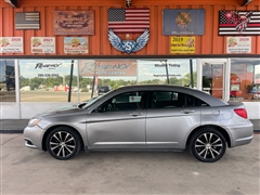 2014 Chrysler 200 