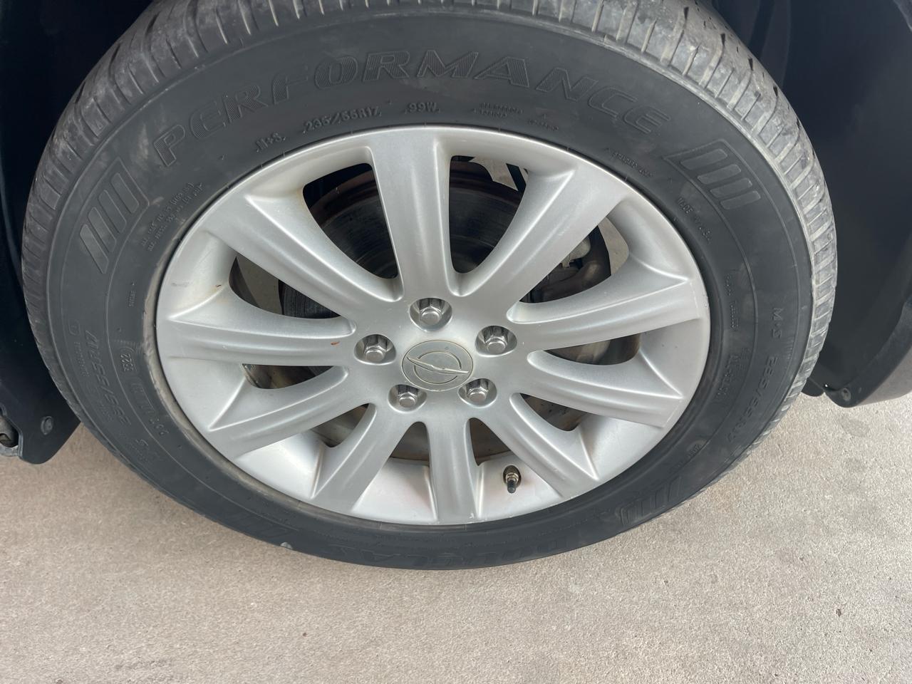 Chrysler 200 4dr Sdn Touring 2012