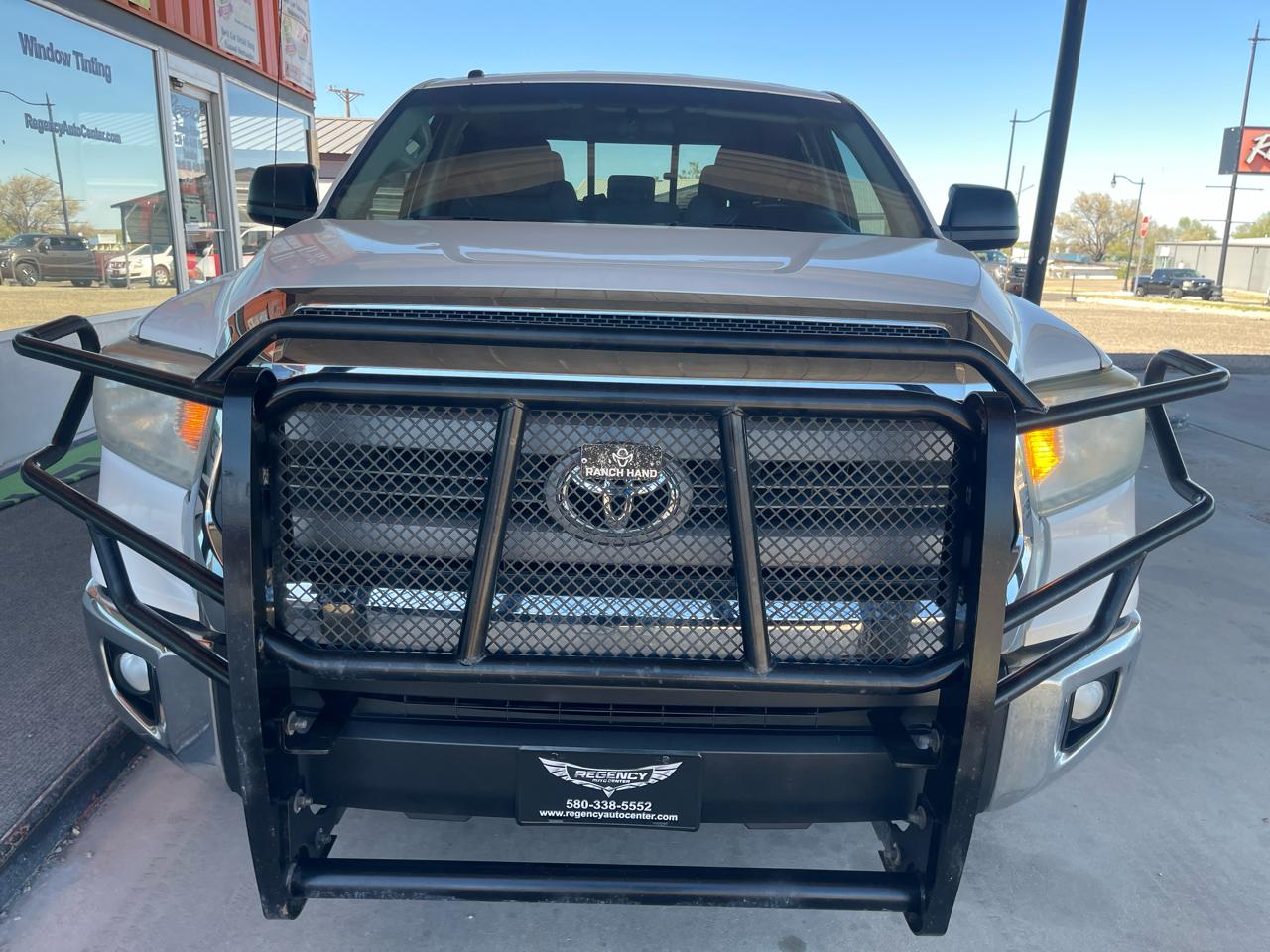 Toyota Tundra 4WD Double 145.7" 5.7L V8 SR5 (Natl 2014