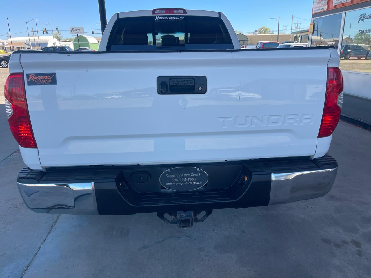 Toyota Tundra 4WD Double 145.7" 5.7L V8 SR5 (Natl 2014