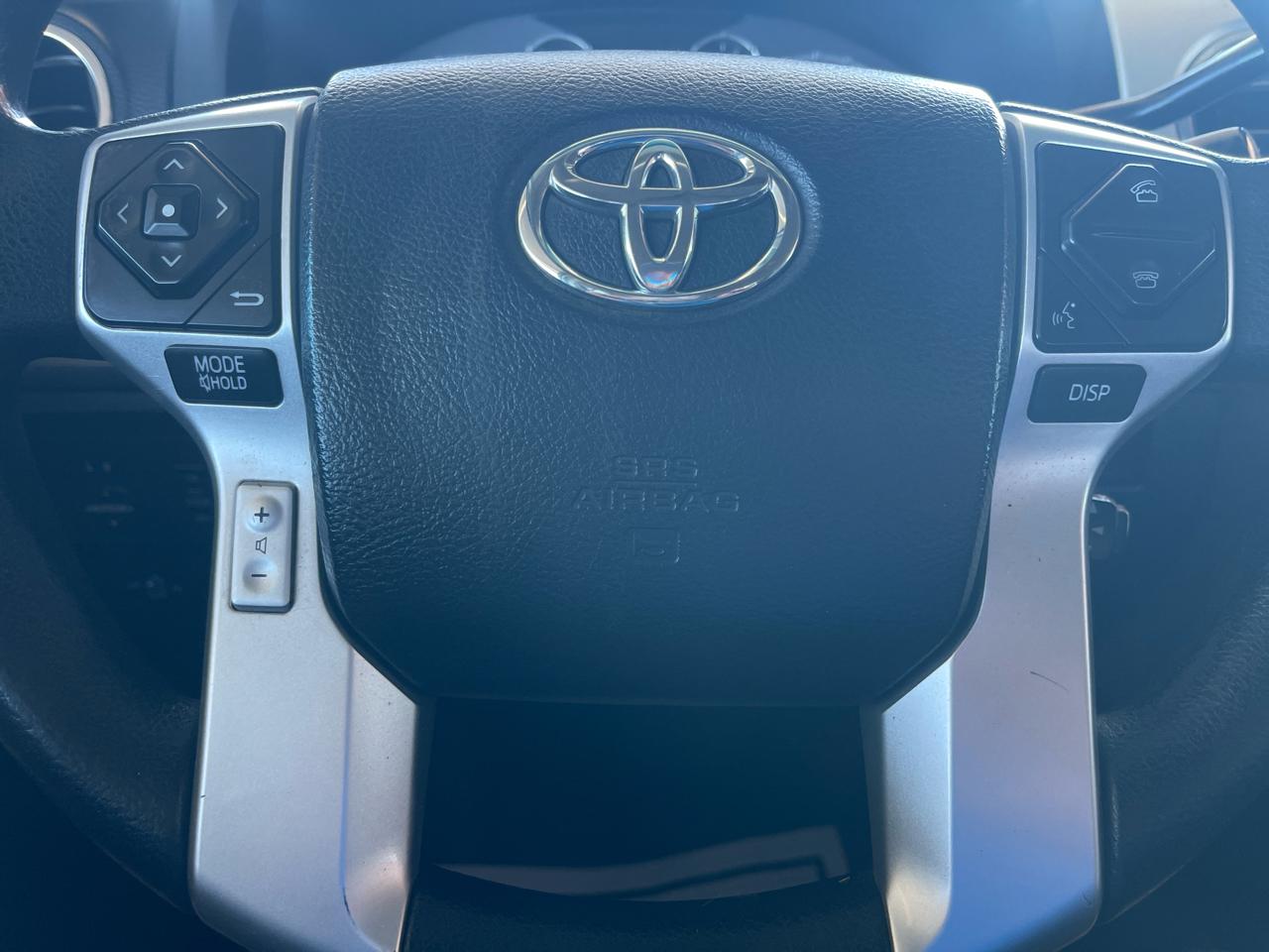 Toyota Tundra 4WD Double 145.7" 5.7L V8 SR5 (Natl 2014