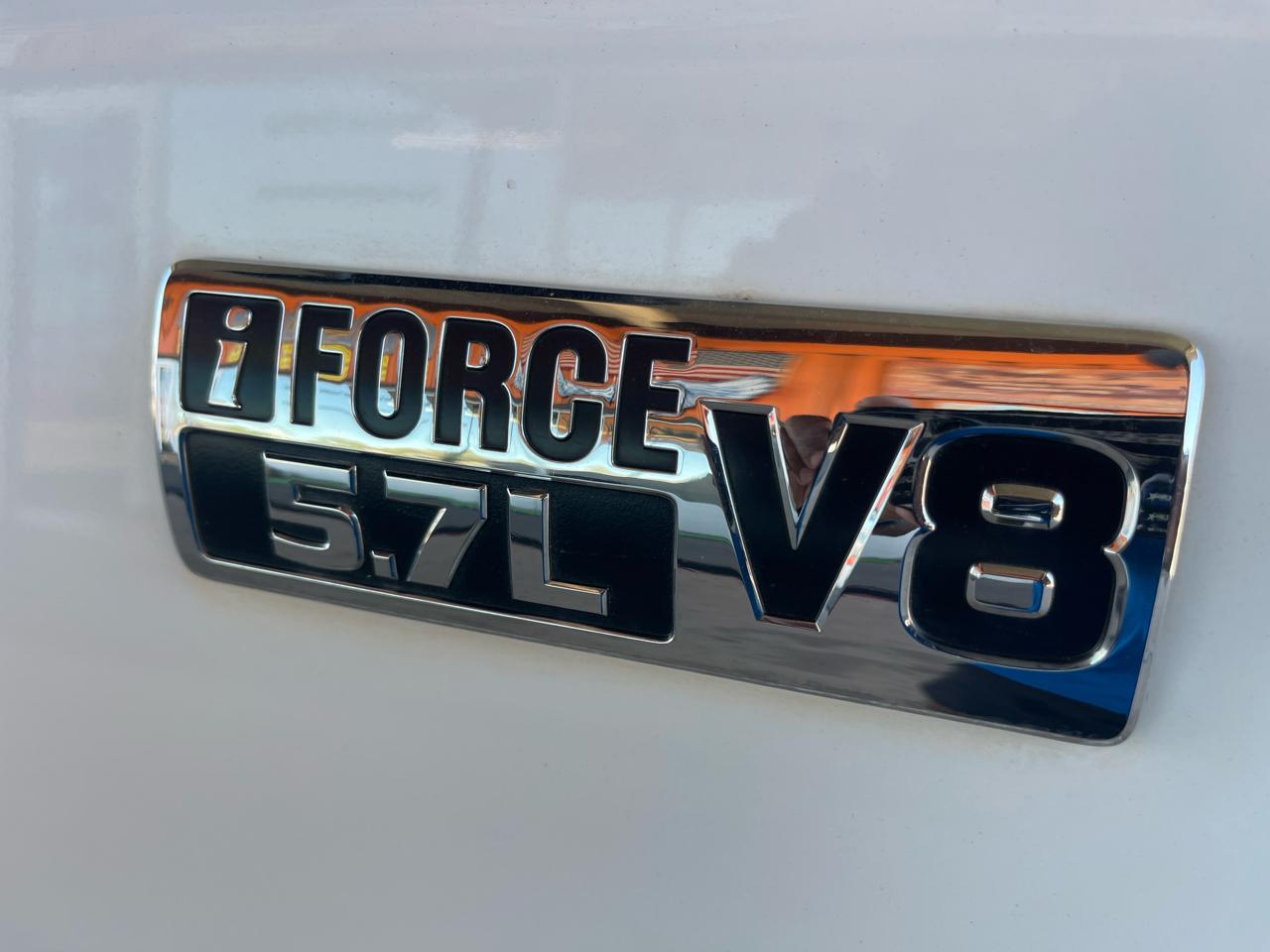 Toyota Tundra 4WD Double 145.7" 5.7L V8 SR5 (Natl 2014