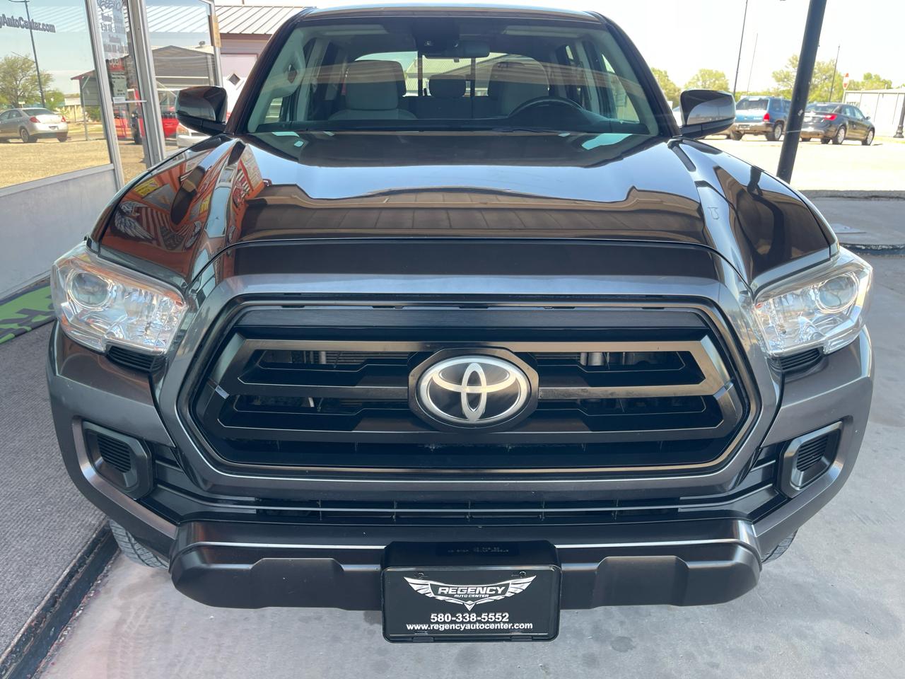 Toyota Tacoma 2WD SR Double Cab 5' Bed I4 AT (Natl) 2022
