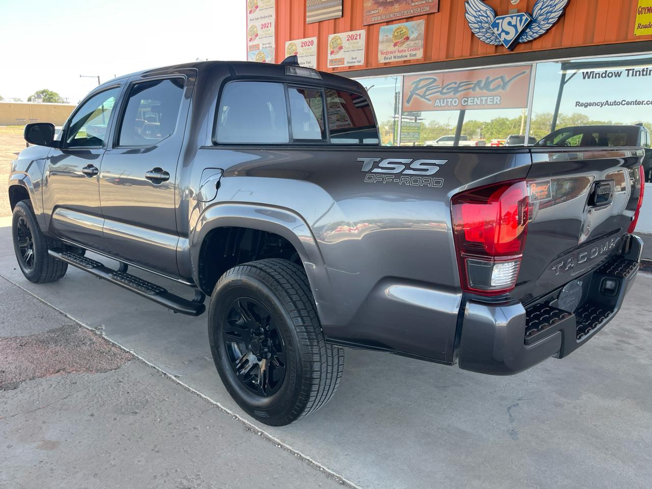 Toyota Tacoma 2WD SR Double Cab 5' Bed I4 AT (Natl) 2022